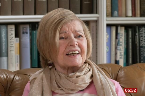 0_Timothy-West-gives-heartbreaking-update-on-wife-Prunella-Scales.jpg