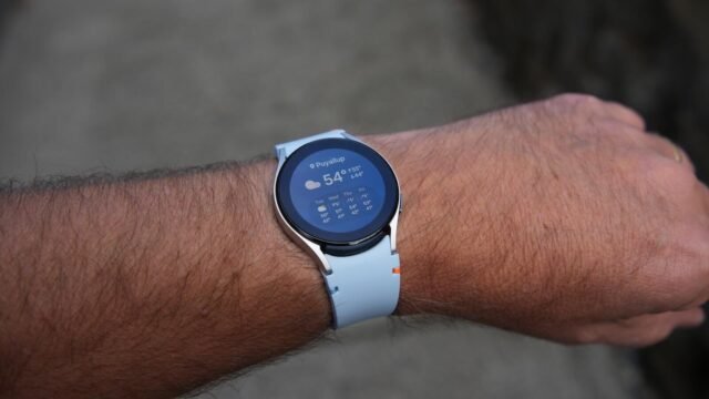 1761278838_samsung-galaxy-watch-fe-lte4.jpg