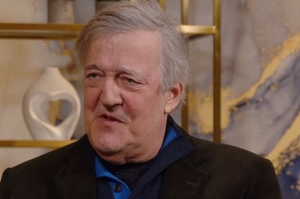 1_ECR_170625_stephenfry.jpg