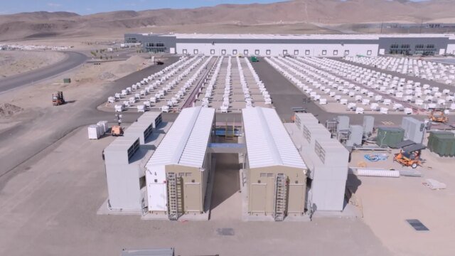 Modular_Data_Center_2.jpg