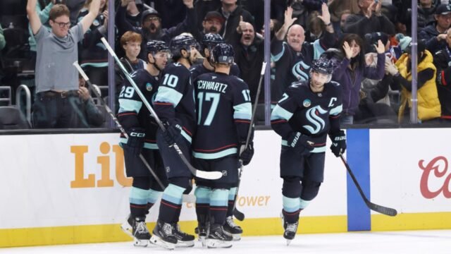 Seattle-Kraken-right-wing-Jordan-Eberle.jpg