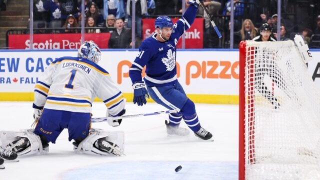 Toronto-Maple-Leafs-John-Tavares-91.jpg