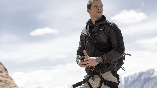 bear-grylls-on-mountain-scaled.jpg