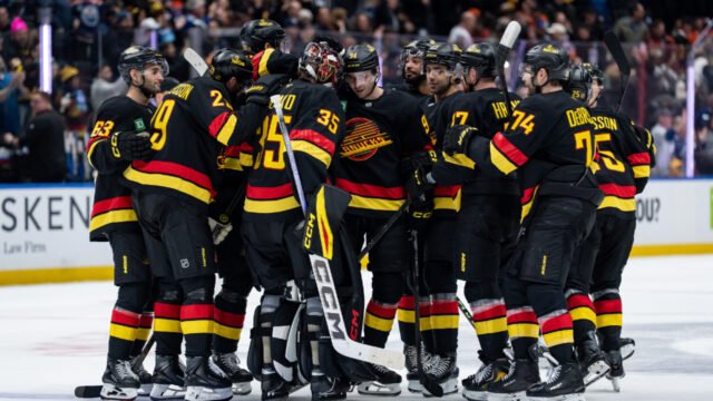 canucks1-2.jpg