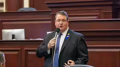 florida-republican-proposes-new-bill-to-ban-dual-citizens-from-serving-in-congress.jpg