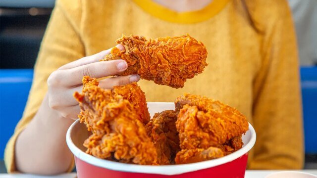 fried-chicken-buckets-versus-tenders-nuggets-food-trend-1.jpg