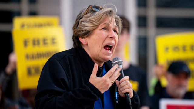 randi-weingarten-speaks-at-event.png