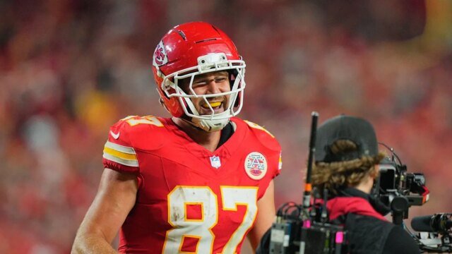 travis-kelce-touchdown-102825.jpg