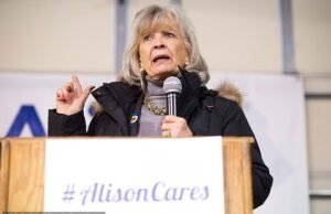 Primeira mulher governadora do Kentucky, Martha Layne Collins, morre aos 88 anos