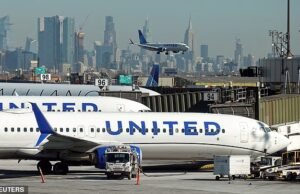 Parada terrestre urgente emitida no Aeroporto de Newark enquanto os planos de centenas de viajantes são interrompidos