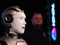 Rússia revela robô humanóide de IA que desmaia imediatamente no palco