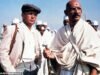 O verdadeiro nome de Sir Ben Kingsley revelado como ator veterano reflete sobre a triste razão pela qual ele decidiu mudá-lo antes de conseguir seu papel definidor de carreira como Mahatma Gandhi