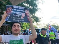 Momento selvagem: o australiano é impedido de protestar contra a visita de um oficial chinês: ‘Senti como se estivesse sob ocupação estrangeira’