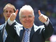 O falecido presidente do Everton, Invoice Kenwright, deixou uma soma impressionante de oito dígitos para a atriz parceira Jenny Seagrove, sua família e instituições de caridade