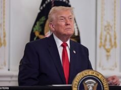 Trump declara que o espaço aéreo acima da Venezuela será totalmente fechado enquanto intensifica ataques letais