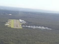 Piloto morre em um acidente horrível depois que dois aviões colidem no ar perto do campo de aviação Napperfield em Wedderburn – enquanto a segunda aeronave consegue escapar milagrosamente