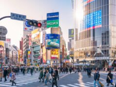 As ações da Ásia-Pacífico são negociadas de forma mista, já que a inflação de Tóquio está mais quente do que o esperado