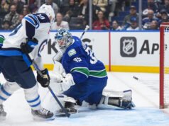 Thatcher Demko, do Canucks, afastado por duas a três semanas devido a lesão