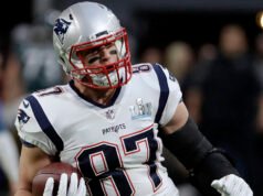 ‘Acéfalo’: Rob Gronkowski assina contrato de um dia para se aposentar com Patriots