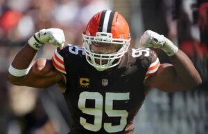 Relatório: Move rusher Myles Garrett ‘continuará um Brown’