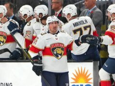 O eterno Brad Marchand leva os Panteras para o confronto das capitais