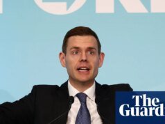 Reforma do Reino Unido acusada de abraçar o racismo por causa de sua escolha para chefe de organização estudantil