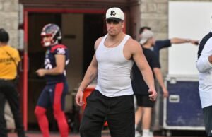 Un pour tous, tous pour Alexander