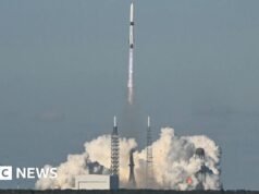 Assista: Blue Origin envia satélites para Marte em lançamento histórico