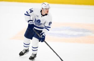 Kampf, do Maple Leafs, luta com o futuro em Toronto