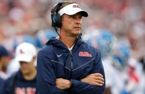 Ole Miss ‘Lane Kiffin não se compromete com o futuro após a vitória no Egg Bowl