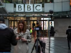 Primeiro-ministro do Reino Unido diz que BBC deveria “corrigir erros” enquanto Trump avalia processo