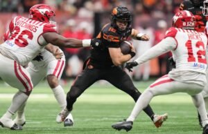 O gol de saída de Whyte levanta Leões sobre Stampeders na semifinal Oeste