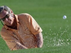 Fuzzy Zoeller, grande vencedor que já foi vinculado a uma piada racista, morre aos 74 anos