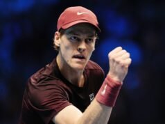 Jannik Sinner vence Alexander Zverev e garante vaga na semifinal do ATP Finals