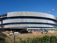 Nenhum plano alternativo para a area olímpica de hóquei no gelo, construção até o fim