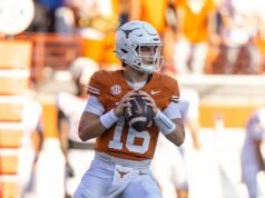 Arch Manning tem seis touchdowns no whole na vitória do número 17 do Texas sobre o Arkansas