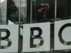 BBC pede desculpas a Trump pela edição de seu discurso de 6 de janeiro em documentário