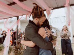 Prisão da Louisiana "dança pai-filha" restaura laços familiares atrás das grades