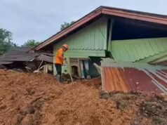 Inundações e deslizamentos de terra causam estragos na Indonésia: o número de mortos ultrapassa os 300; equipes de resgate lutam para encontrar centenas de pessoas ainda desaparecidas