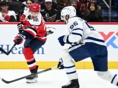 Maple Leafs perde vantagem de dois gols na derrota para o Capitals