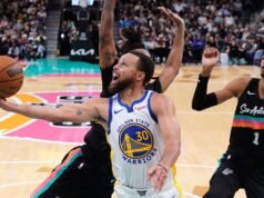 Os 46 pontos de Curry lideram os Warriors sobre os Spurs, apesar do triplo-duplo de Wembanyama