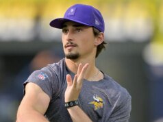 Max Brosmer dos Vikings será titular contra Seahawks, tornando-se o 19º quarterback reserva a iniciar esta temporada