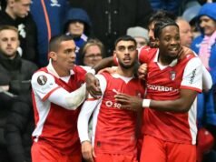 As esperanças da Liga Europa do Rangers quase terminaram com um gemido de Braga, de 10 jogadores