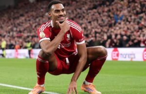 Gol de Gravenberch sela vitória do Liverpool sobre o Villa