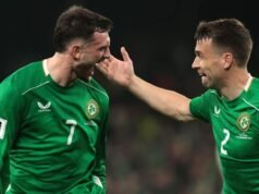 Ronaldo vê vermelho quando a República da Irlanda surpreendeu Portugal nas eliminatórias para a Copa do Mundo