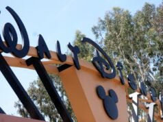 Bob Iger defende a oferta da Disney para o YouTube TV enquanto o apagão da ESPN e ABC continua