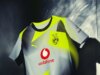 Borussia Dortmund estreia equipment fora de casa marcante neon 2025/26