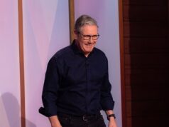 Starmer diz que ‘gritaria’ Donald Trump se o ouvisse rotular uma mulher de ‘porquinha’ após a zombaria do presidente contra o repórter