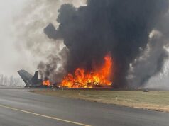 Vários temidos mortos quando um jato specific cai perto da pista da Carolina do Norte, provocando uma enorme bola de fogo