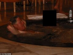 Invoice Clinton rebate fotos de arquivo de Epstein seminu com acusações contundentes sobre Trump